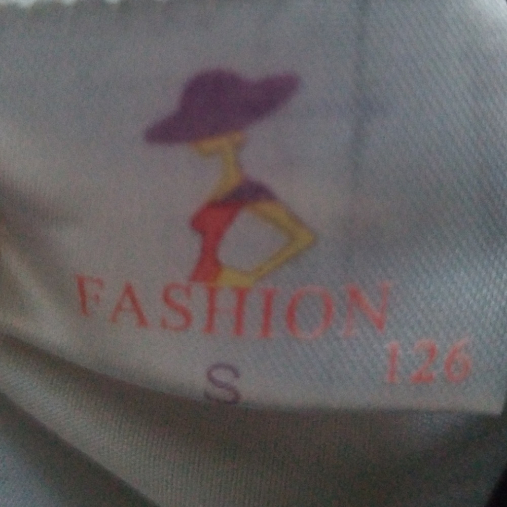 A line white mesh skirt and crop top - Picture 6 of 7